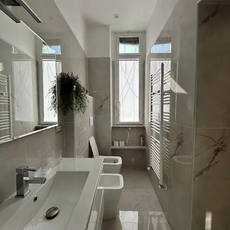 Apartment The White House *
